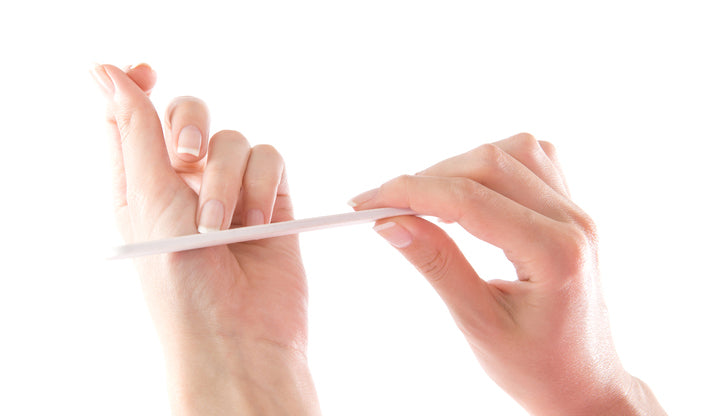 ناخن ها را مرتباً کوتاه کنید و سوهان بکشید!