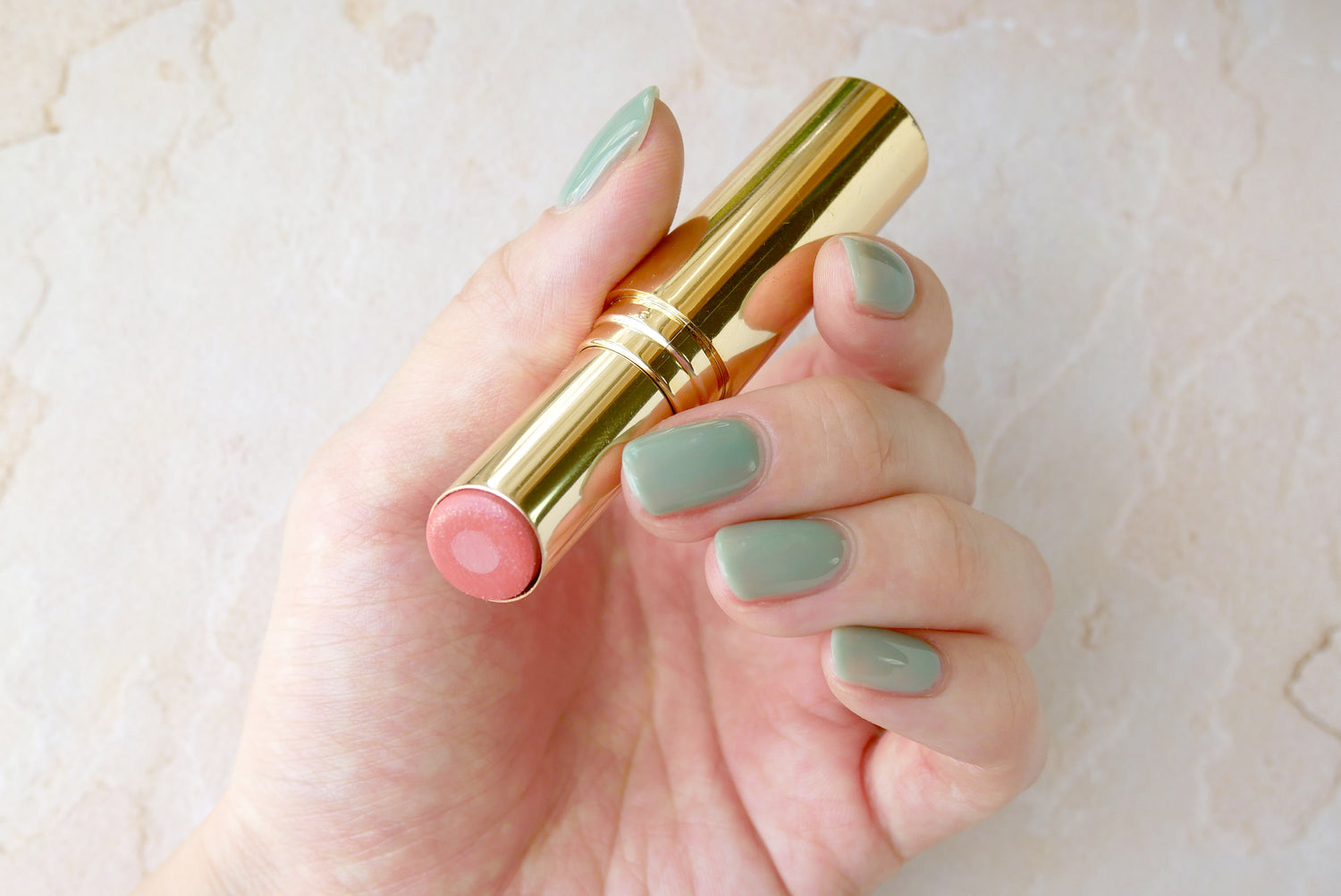 Light green gel nail with HOMEI Weekly Gel